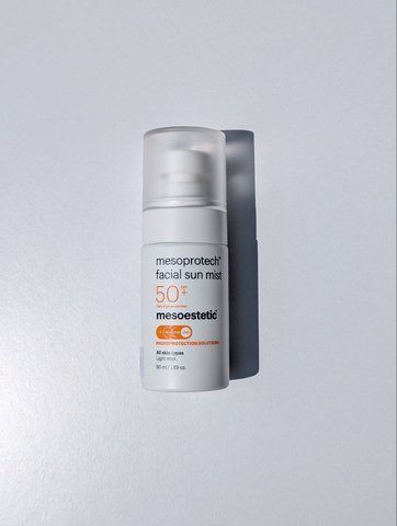 Сонцезахисний спрей-міст високого рівня захисту SPF 50, Mesoprotech facial sun mist SPF 50, Mesoestetic 08840 фото